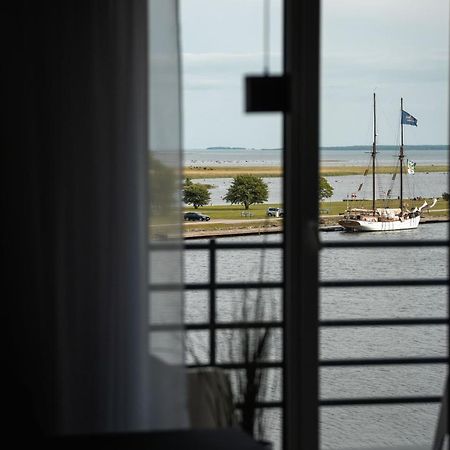 Oe Seaside Suites & Spa クレサーレ エクステリア 写真