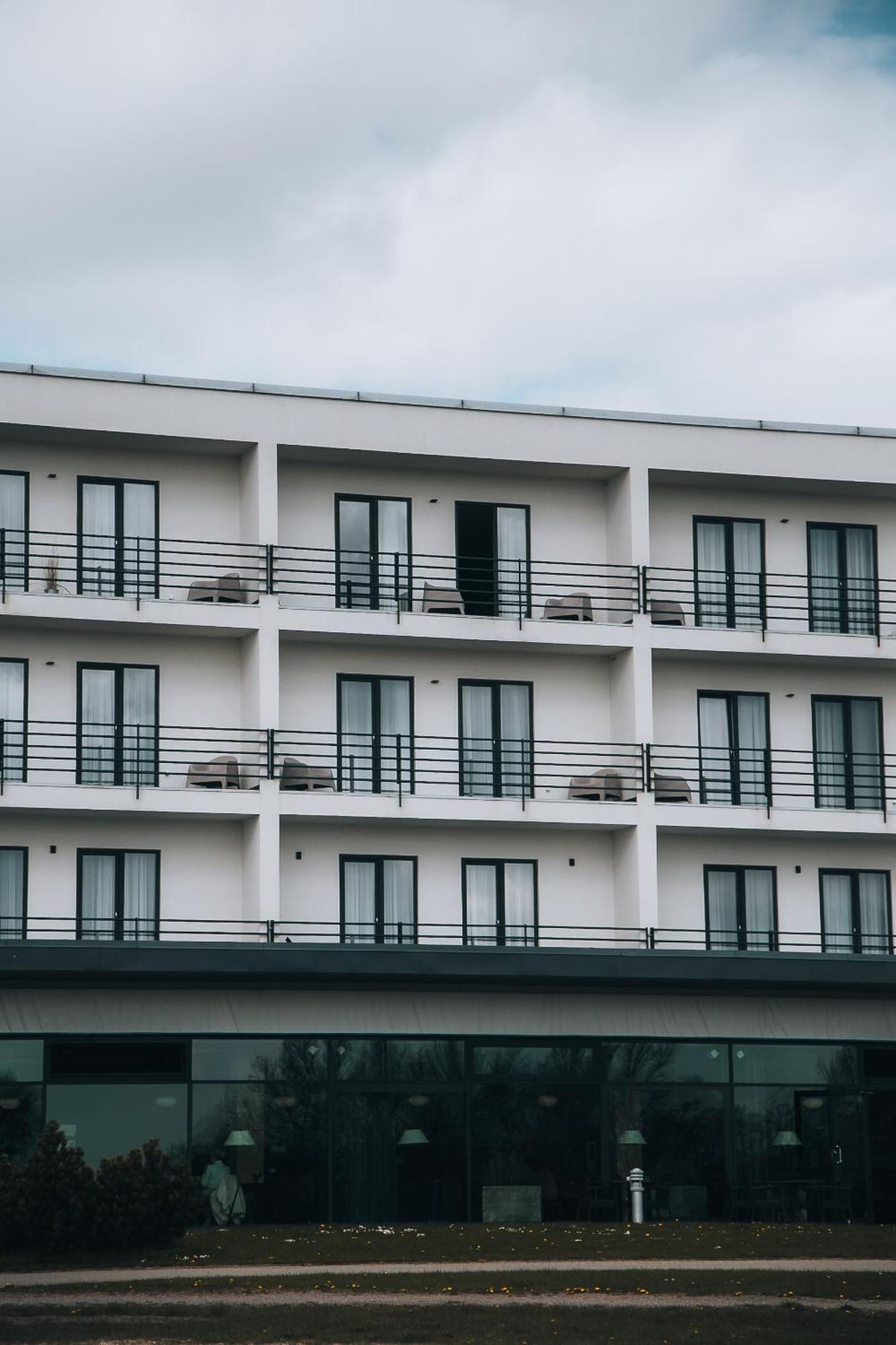 Oe Seaside Suites & Spa クレサーレ エクステリア 写真
