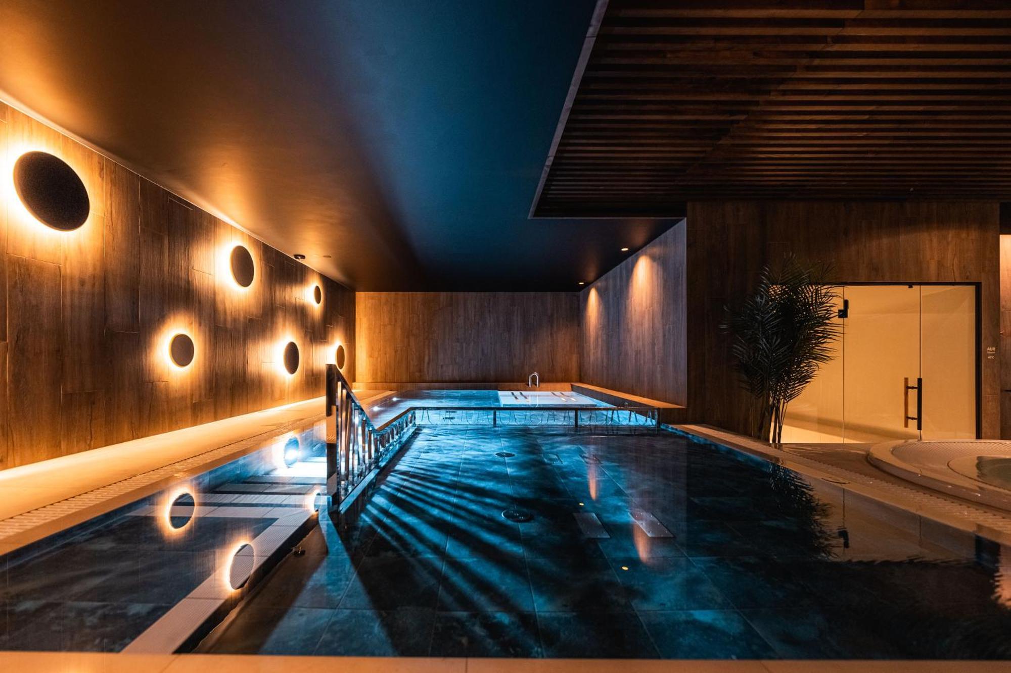 Oe Seaside Suites & Spa クレサーレ エクステリア 写真