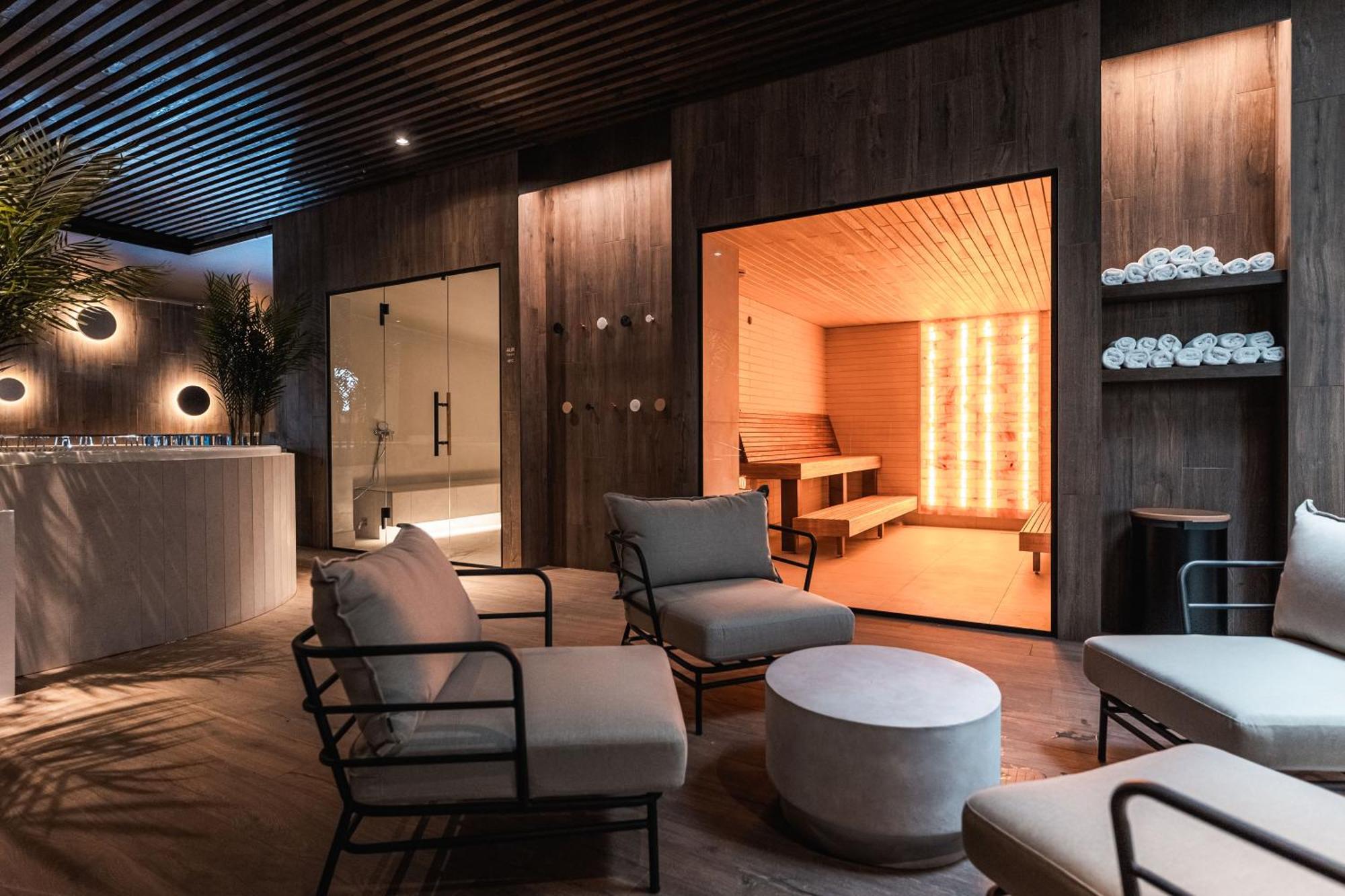 Oe Seaside Suites & Spa クレサーレ エクステリア 写真