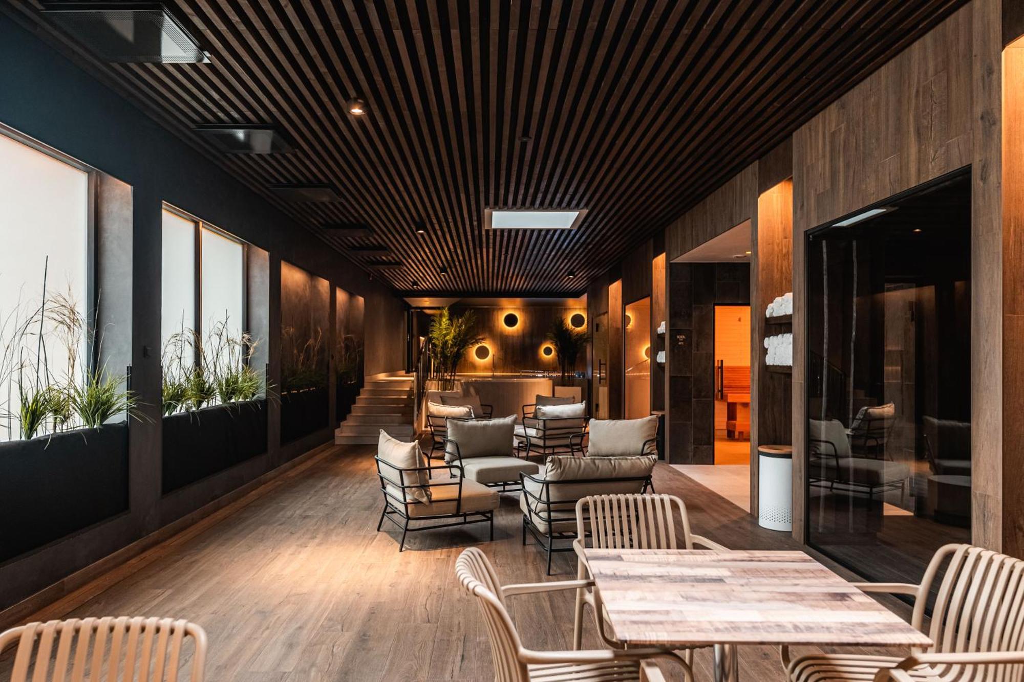Oe Seaside Suites & Spa クレサーレ エクステリア 写真