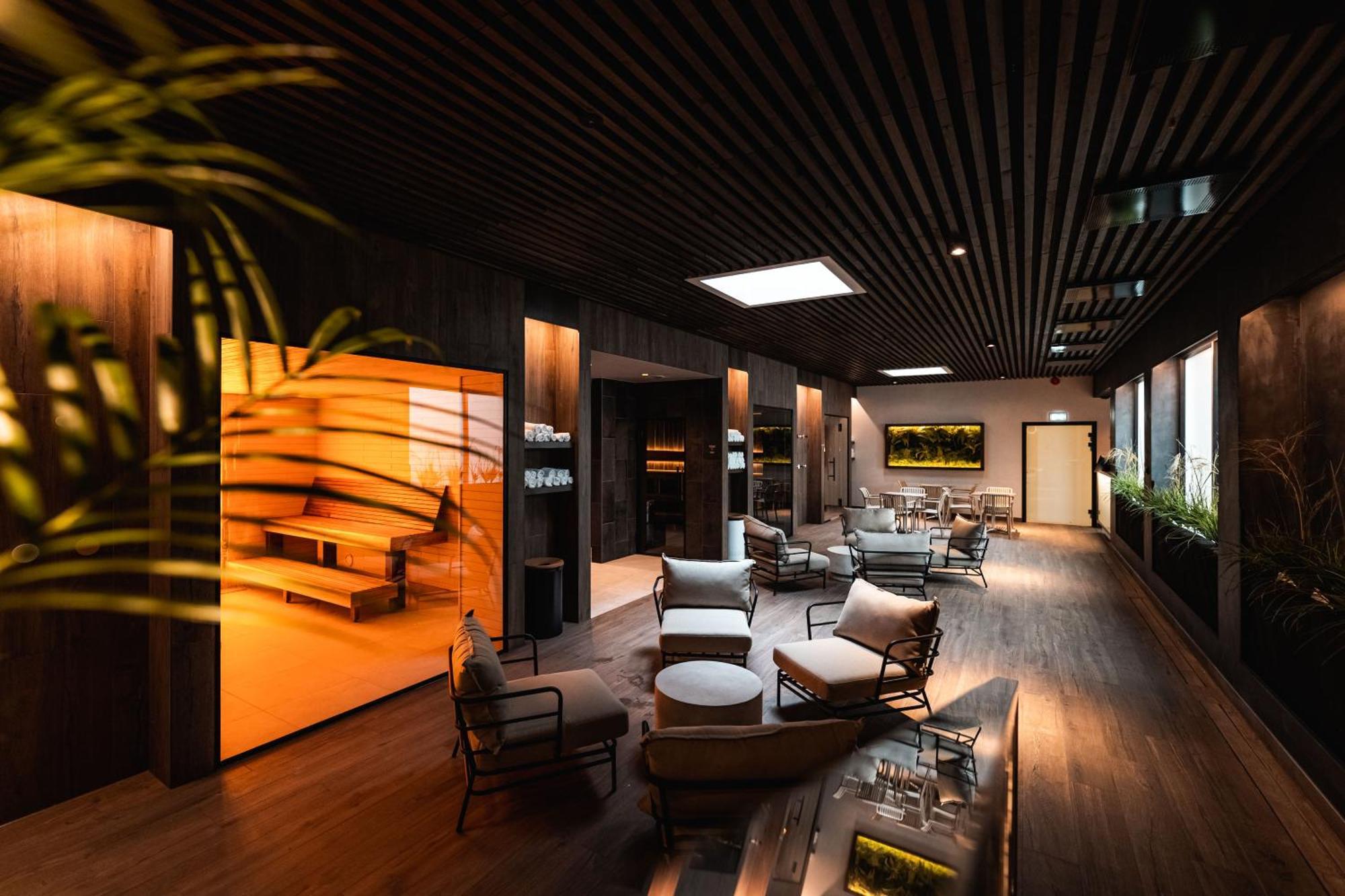 Oe Seaside Suites & Spa クレサーレ エクステリア 写真